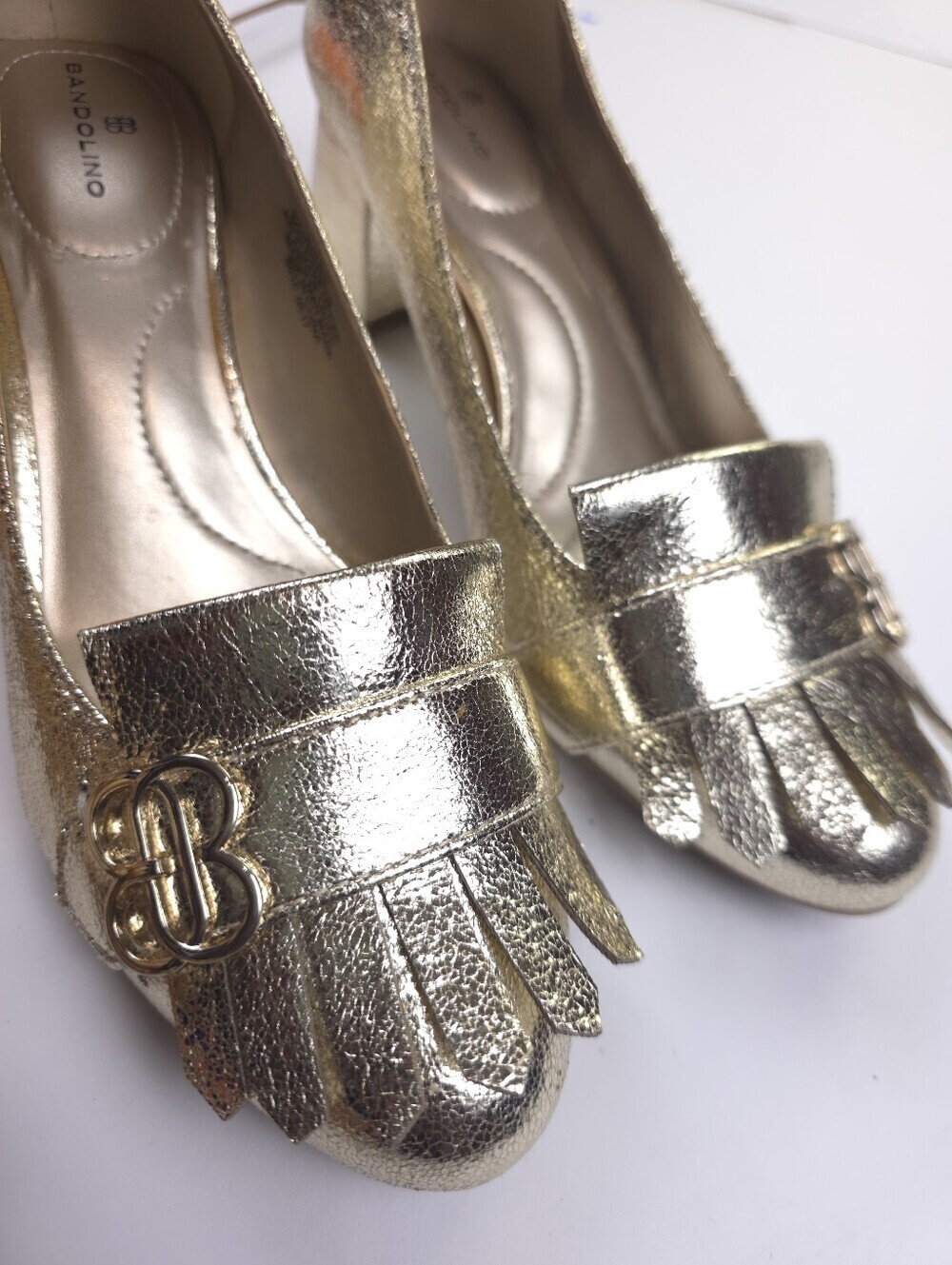 Bandolino Gold Metallic Fringe Block Heel Pumps Sz 7.5 - Picture 3 of 8